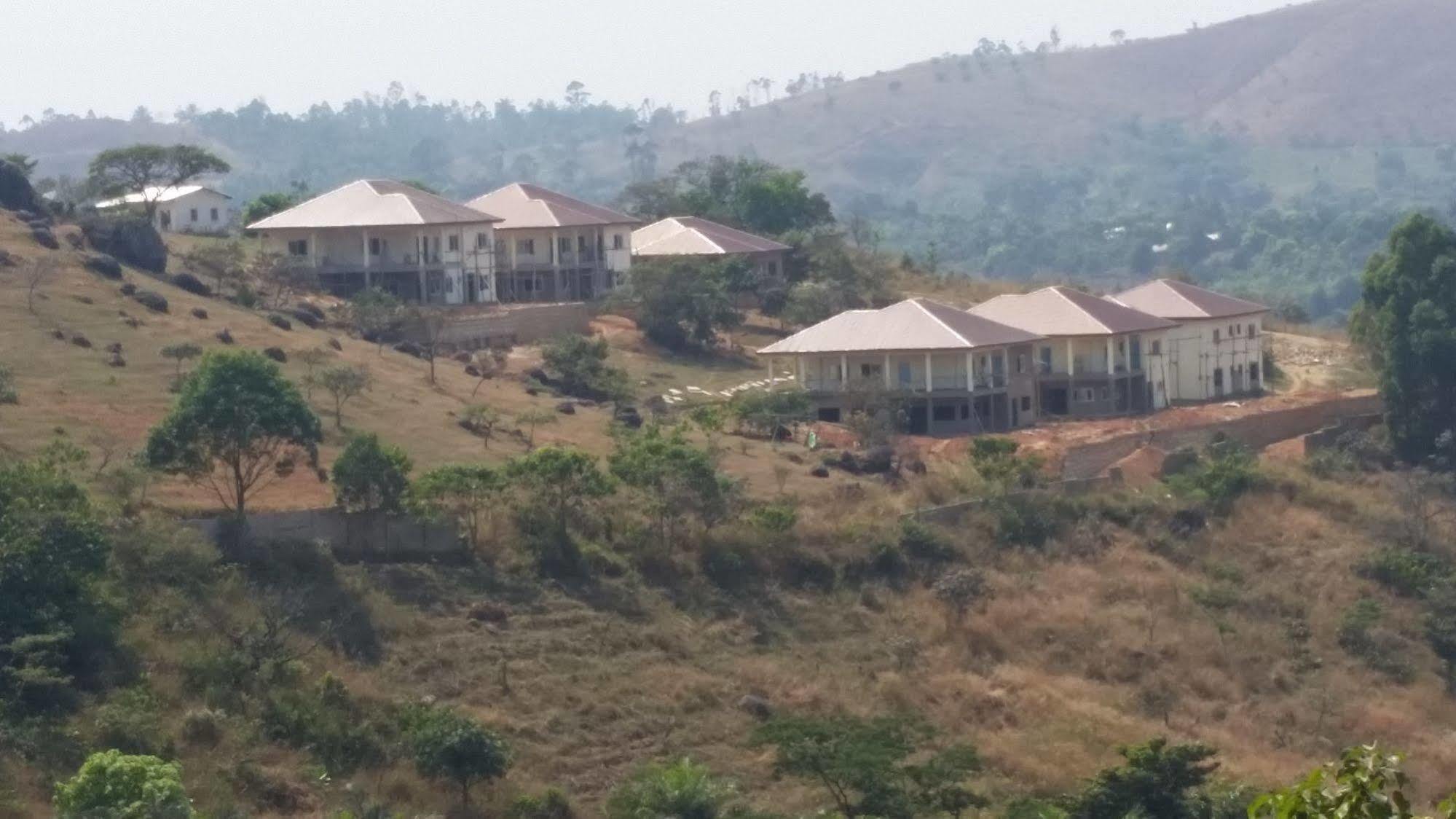 Saddle Hill Ranch Hotell Bafut Eksteriør bilde