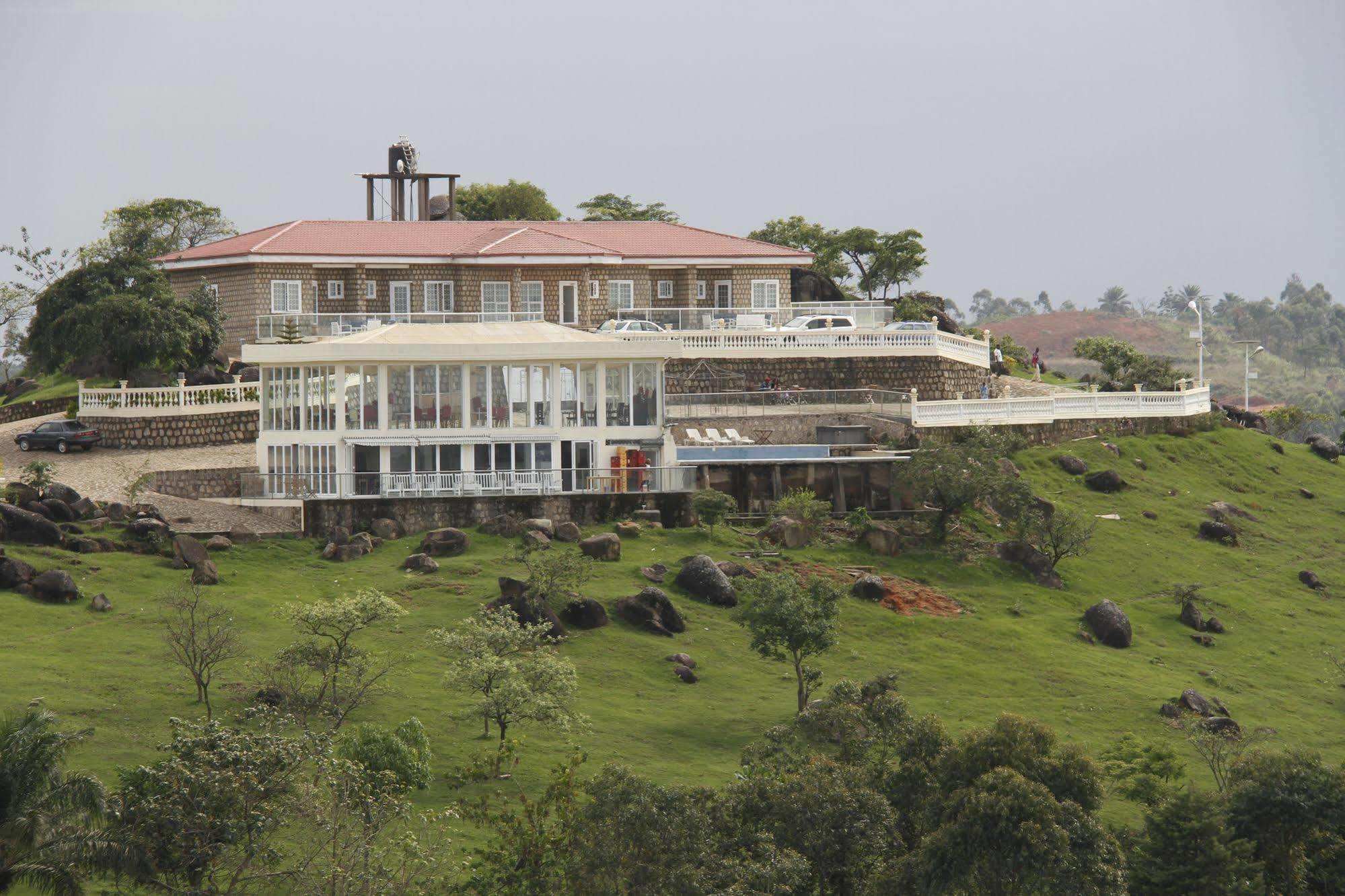Saddle Hill Ranch Hotell Bafut Eksteriør bilde